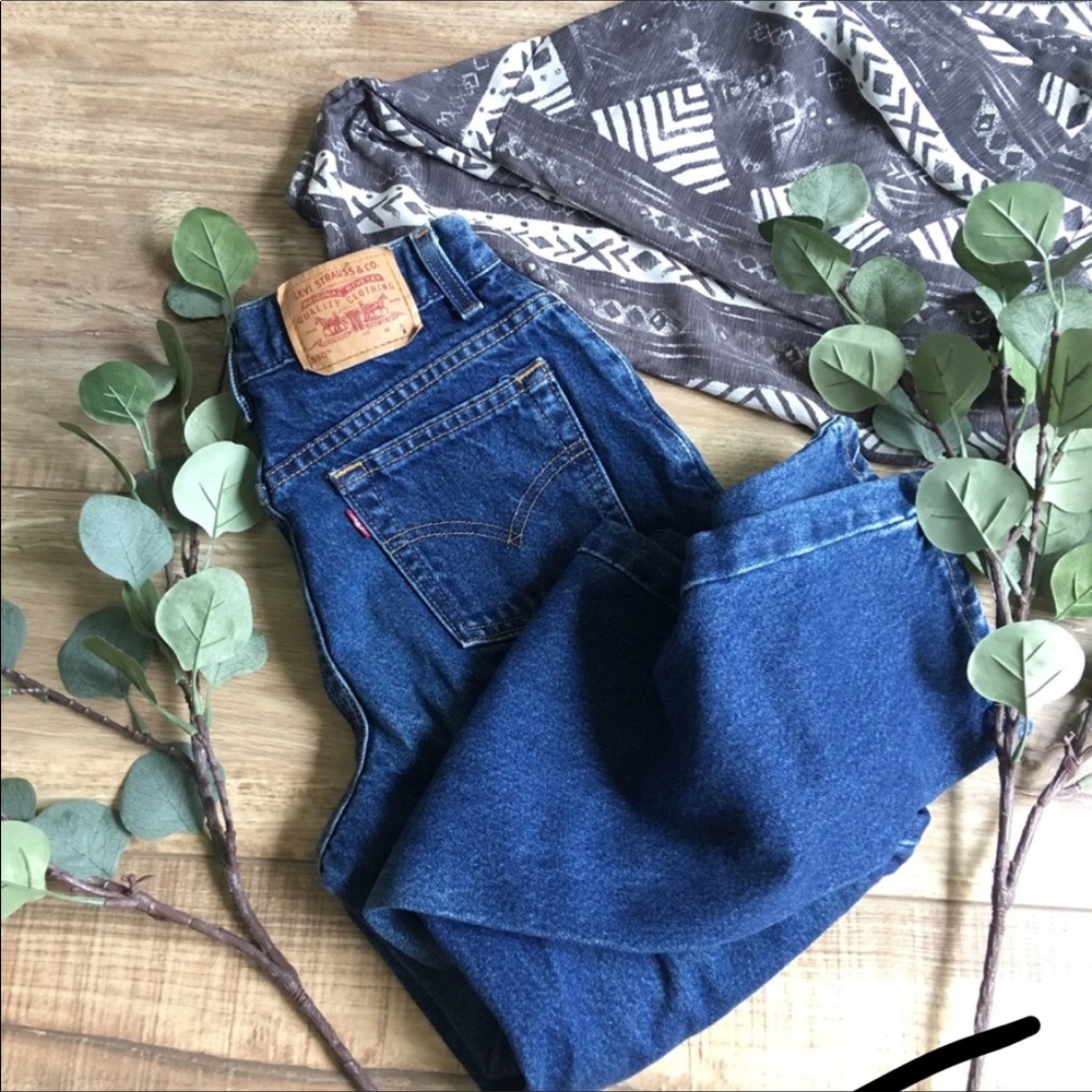 Levi’s | 550 Vintage High Waisted Mom Jeans P199